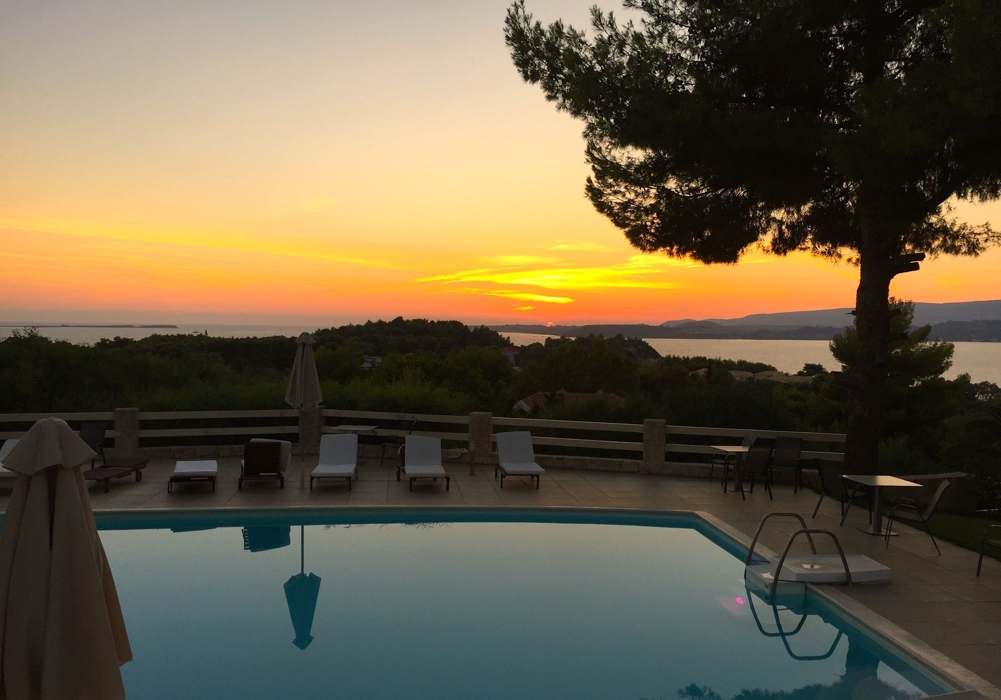 Belvista Luxury Apartments Argostoli  Exteriör bild